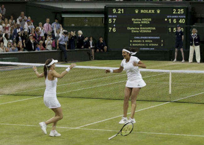 सानिया और हिंगिस की जोड़ी ग्वांग्झू ओपन के फाइनल में