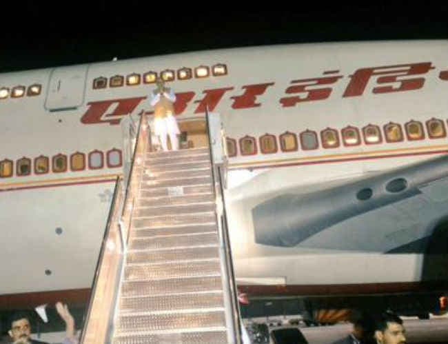 प्रधानमंत्री नरेंद्र मोदी न्यूयार्क रवाना, आज ओबामा से करेंगे आतंकवाद पर चर्चा