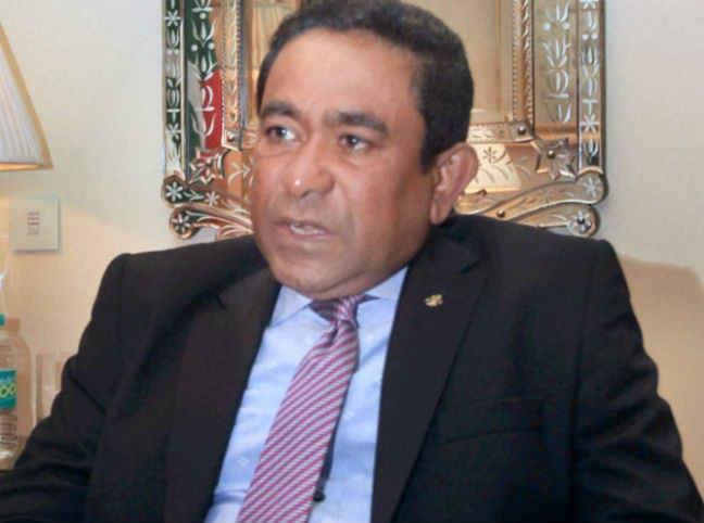 नौका विस्फोट में बाल-बाल बचे मालदीव के राष्ट्रपति और उनकी पत्नी