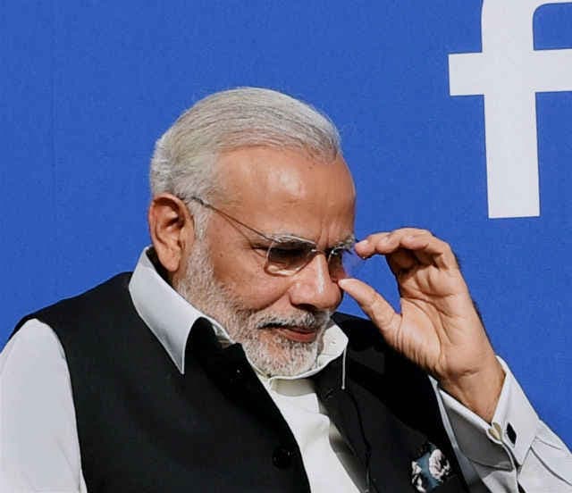 नरेन्द्र मोदी की मां घरों में बर्तन साफ नहीं करती थीं : कांग्रेस