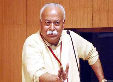 संघ प्रमुख मोहन भागवत ने संघ कार्यकर्ताओं से मुलाकात की