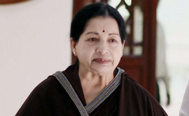 बीमारी के कारण चुनावी दस्तावेज पर हस्ताक्षर नहीं कर पायीं जयललिता, लगाया गया अंगूठे का निशान
