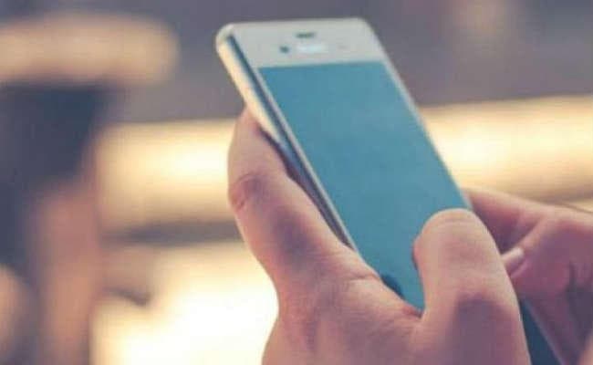 वर्ष 2020 तक भारत में एक अरब मोबाइल उपभोक्ता होने की उम्मीद