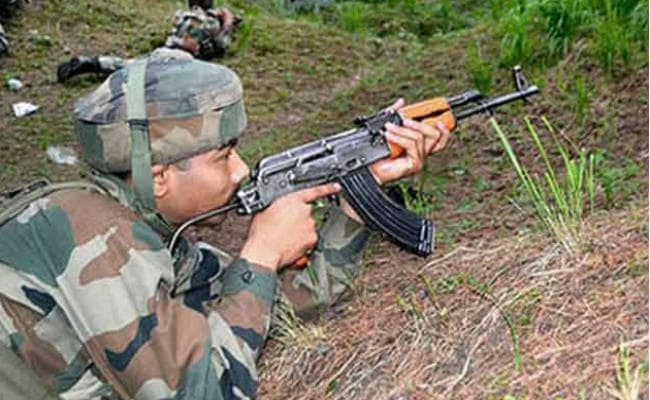 पाक गोलाबारी में एक महिला की मौत, एक सैनिक शहीद