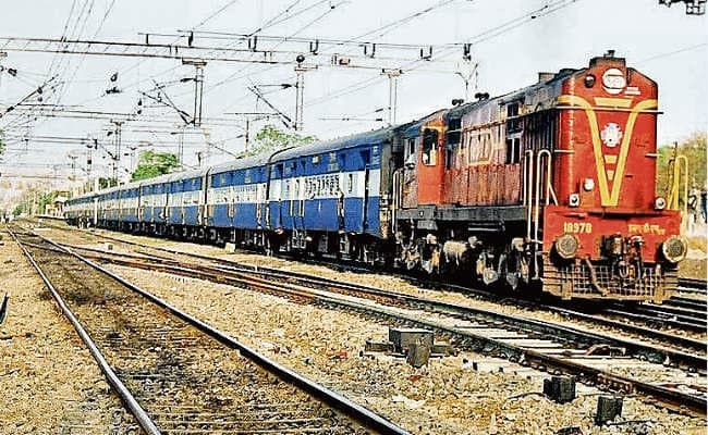 Patna : 6405 में मिल रहा मुंबई के 1700 रुपये का टिकट