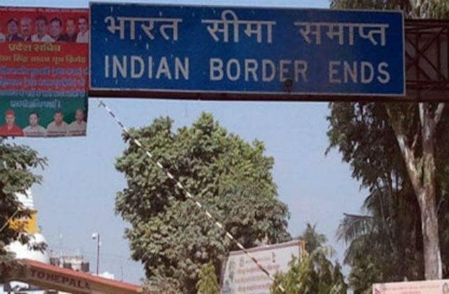 भय के साये में जी रहे हैं सीमा के निकट की बस्तियों के लोग