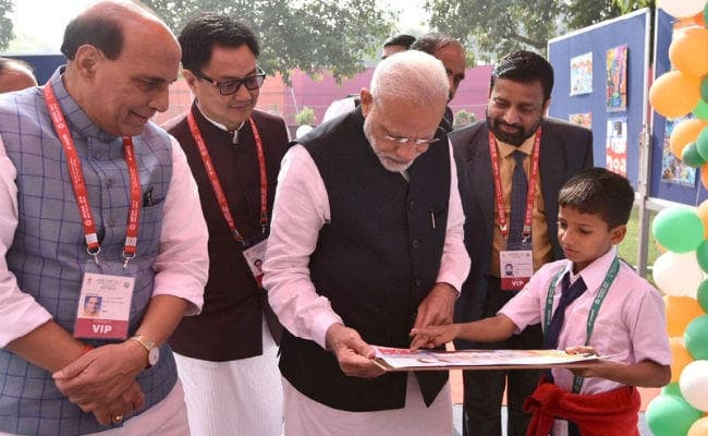 आपदा जोखिम प्रबंधन में महिलाओं के नेतृत्व को बढ़ावा दें : PM मोदी