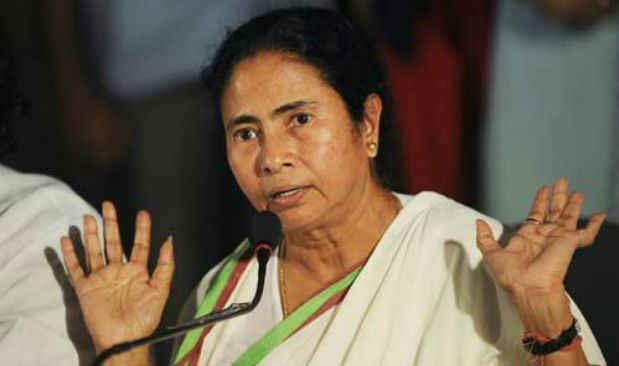 देश में धार्मिक, राजनीतिक असहिष्णुता है : ममता