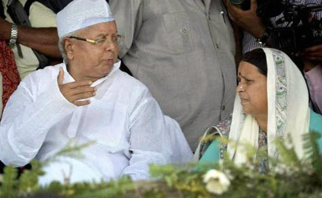 लालू-राबड़ी ने दी छठ पर्व की बधाई