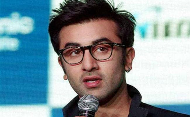 इशारों-इशारों में दीपिका-कैटरीना के बारे में ये बातें कह गये रणबीर कपूर