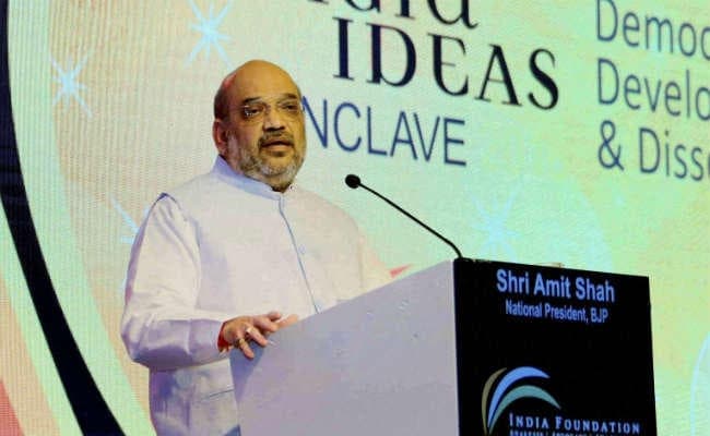 एक ओर भतीजा, चाचा को गाली दे रहा है तो बुआ दोनों को गाली दे रही है : शाह