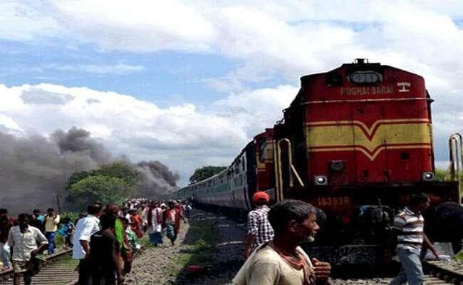 बिहार : छठ की सुबह समस्तीपुर में ट्रेन से कटे छह लोग, तीन व्रती भी शामिल, मुजफ्फरपुर में डूबे पांच बच्चे