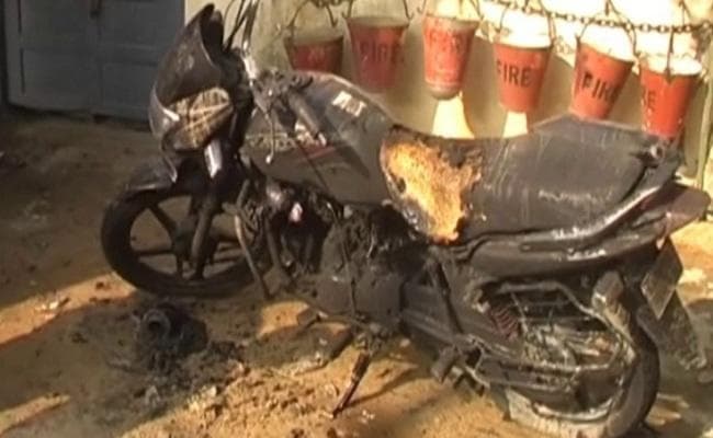 बिहार : समस्तीपुर ट्रेन हादसे के बाद लोगों का फूटा गुस्सा, रेल परिचालन बाधित