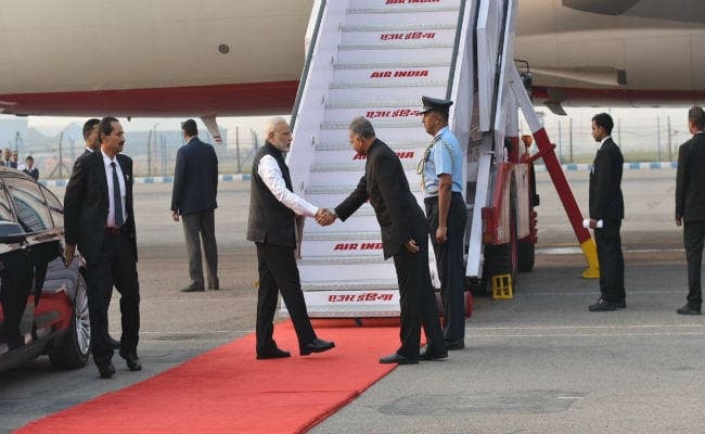 तीन दिवसीय यात्रा पर पीएम मोदी जापान रवाना, परमाणु करार होने की उम्मीद