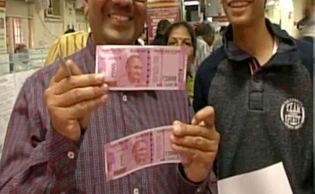 नए 500 और 2000 रुपये के नोट की नकल करने में छूट जायेंगे पाकिस्तान के पसीने !