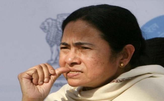 500 और 1000 के नोट बंद करने का फैसला खतरनाक, इसे वापस ले सरकार : ममता बनर्जी
