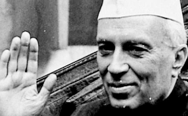 नेहरू को बिसराना भूल होगी