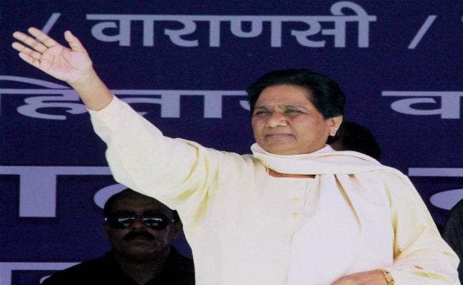 मायावती ने साधा पीएम मोदी पर निशाना कहा, नोटबंदी के फैसले से देश मुसीबत में