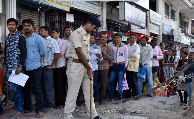 बैंकों को RBI ने पहले ही दिया था निर्देश, 100 रुपये के नोट व्यवस्थित कर लें