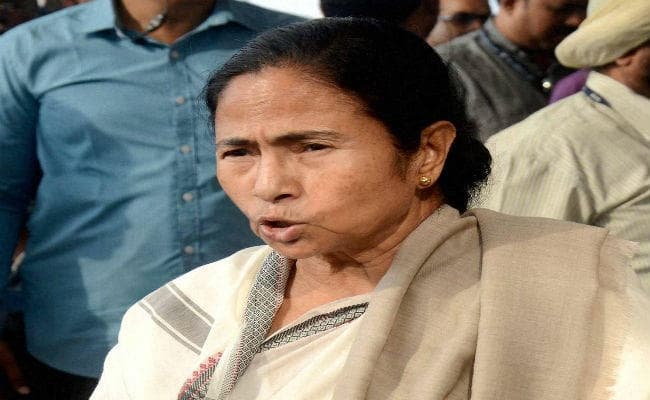 नोटबंदी : ममता ने किया राष्ट्रपति भवन तक विरोध मार्च