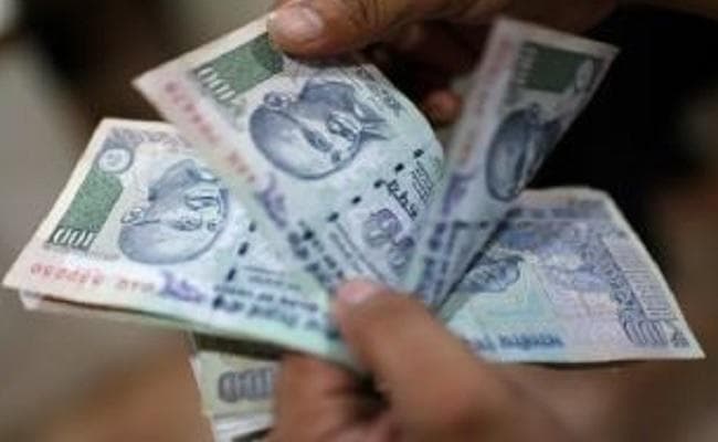 100/50 रुपये के नोट बंद होने की खबर सिर्फ अफवाह