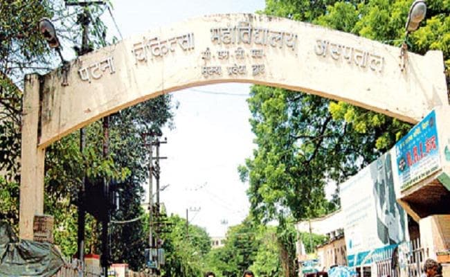 पीएमसीएच के जूनियर डॉक्टरों की मनमानी पर कसी जायेगी नकेल,  हाईकोर्ट जायेगा अस्पताल प्रशासन