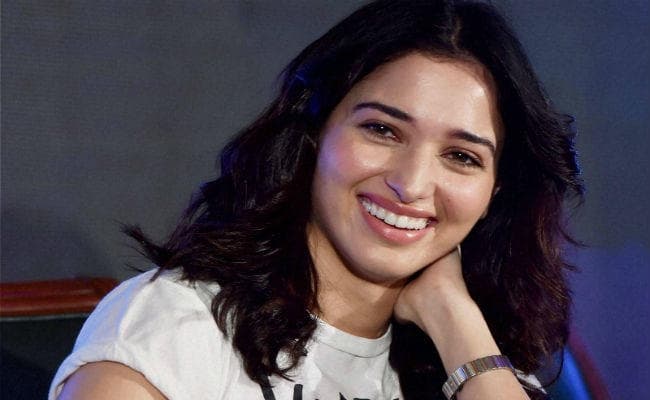 अब ''बाहुबली'' गर्ल तमन्‍ना भटिया संग रोमांस करते दिख सकते हैं कपिल शर्मा