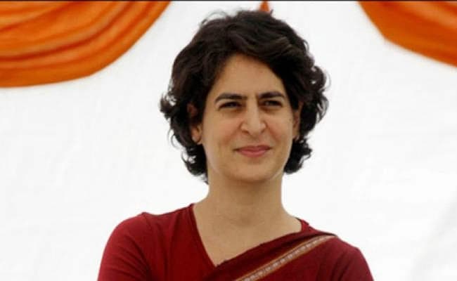 सबको प्रियंका में दिखी इंदिरा की छवि, पुराने कांग्रेसी नेता की आंखे हुई नम