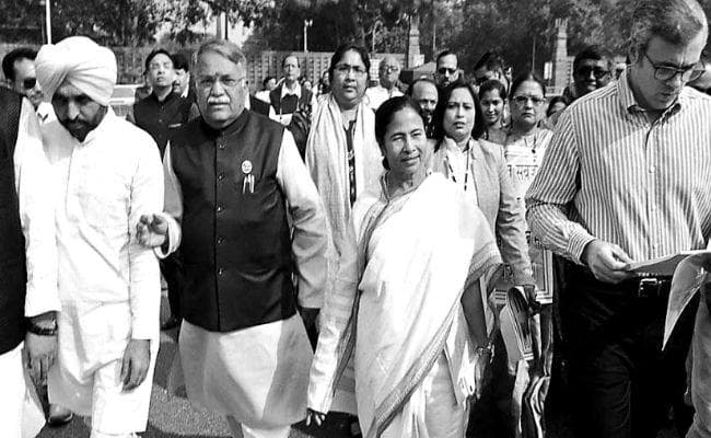 विपक्ष के लिए मौका-मौका...