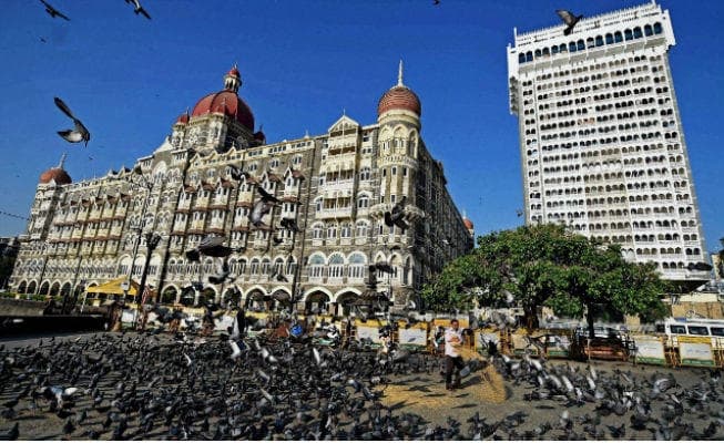 अाज मुंबई हमले  26/11  के जख्म में पूरे हुए आठ साल, नहीं भरे हमारे जख्म, पर बदल गये हम