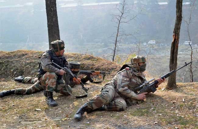 j&k : सुरक्षा बल के काफिले पर हमला, बीएसएफ का एक जवान घायल