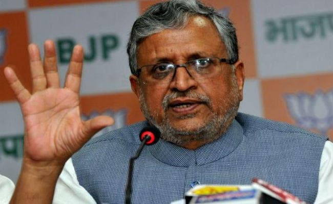 जनता की कठिनाई की आड़ में चुनौती दी जा रही : सुशील मोदी