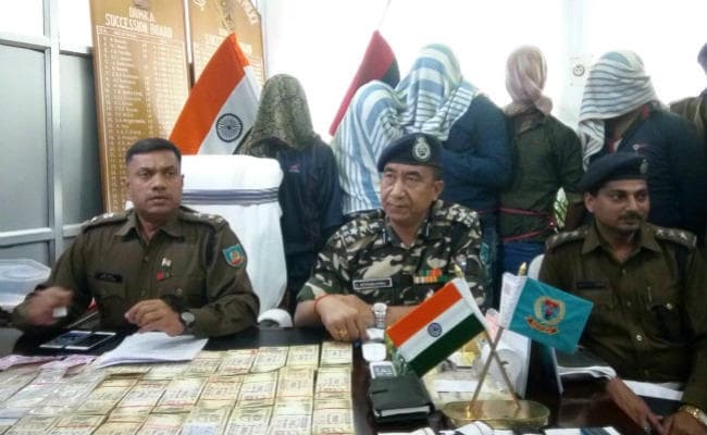 झारखंड : पुलिस गिरफ्त से छुड़ाया गया नक्सली मिथिलेश दुमका में 32 लाख नकदी के साथ धराया