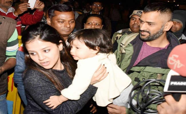 क्‍या युवराज की शादी में शामिल होंगे धौनी ?