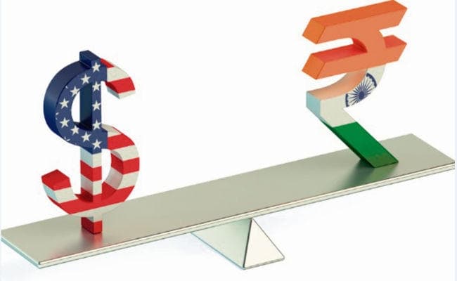 रुपया बनाम डॉलर : रुपये की कीमत में बेरोक गिरावट