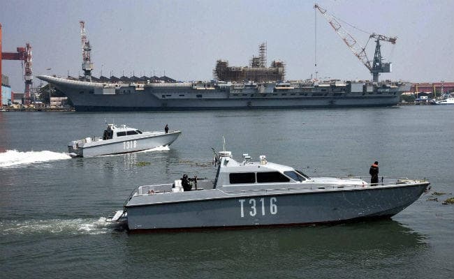 हिंद महासागर में चीनी पनडुब्बियों पर हमारी नजर : नौसेना चीफ