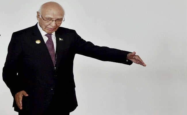 आतंकवाद के मुद्दे पर शरताज अजीज ने कहा, किसी एक देश पर दोषारोपण करना ‘‘सरल''''