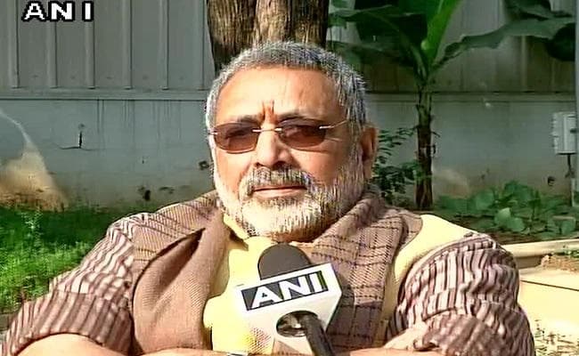 गिरिराज सिंह के ‘नसबंदी'' के सुझाव को नीतीश ने बताया ‘बकवास''