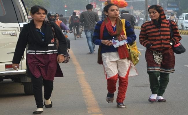 बढ़ी कनकनी, ठिठुरने लगे लोग