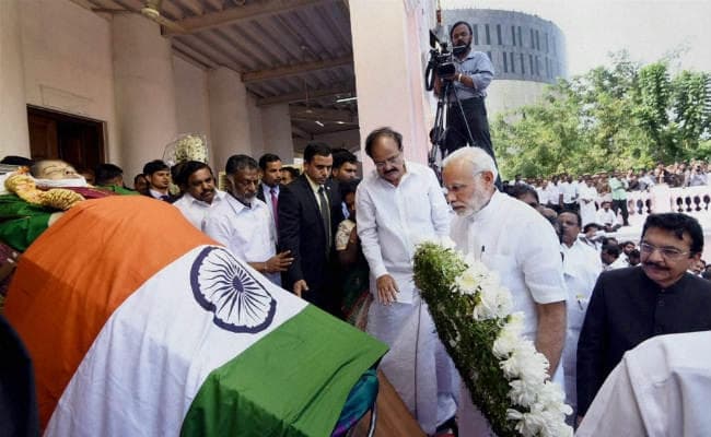 पीएम मोदी ने जयललिता को श्रद्धाजंलि दी