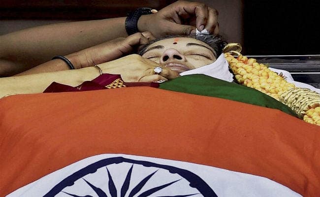 दक्षिण की राजनीति में पर्सनैलिटी कल्ट