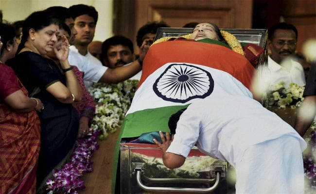 जानिये शशिकला के सामने क्या होगी चुनौतियां ?