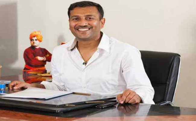 झामुमो को झटका चार जिला परिषद् सदस्य आजसू में शामिल