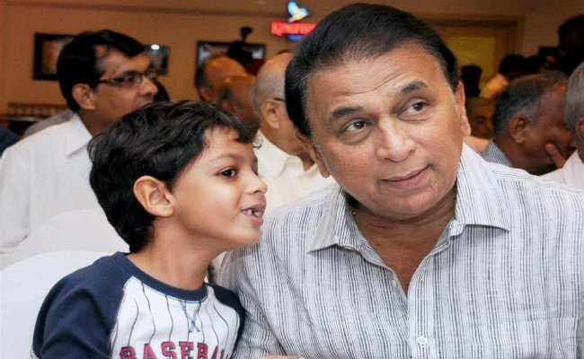 जब मुंबई दंगों के दौरान एक परिवार को बचाया था सुनील गावस्कर ने