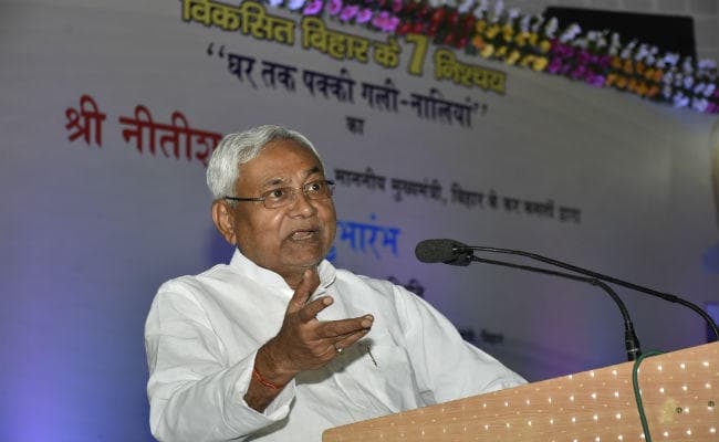 नीतीश ने राज्यकर्मियों को दिया छुट्टियों की सौगात, जानें- कौन से दिन, कितनी छुट्टी