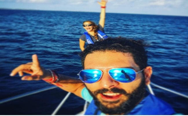 युवराज सिंह और हेजल कीच के हनीमून की तस्वीरें आयी सामने, सोशल मीडिया पर हुआ वायरल