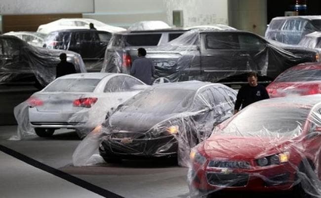 बिहार में अब लक्जरी गाड़ियों पर सफर करना होगा महंगा, नीतीश सरकार ने बढ़ाया पांच फीसदी टैक्स