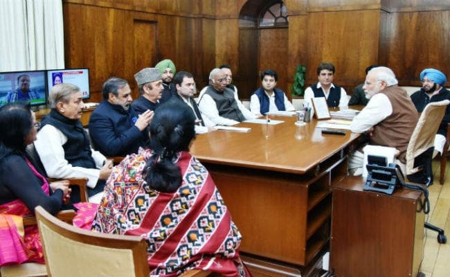 किसानों की समस्‍या को लेकर प्रधानमंत्री से मिले राहुल गांधी, मोदी ने कहा - ‘मिलते रहिए''