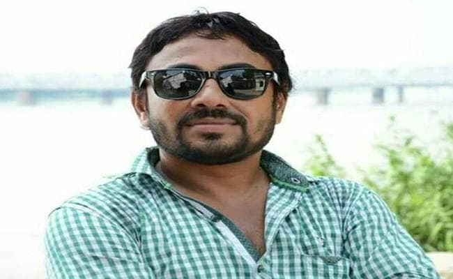 हादसे की तस्वीर लेने गये फोटोग्राफर की सड़क दुर्घटना में मौत, प्रशासन ने दिया चार लाख का मुआवजा