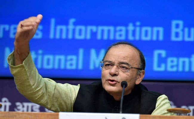 500,1000 के नोटों के बदले नयी करेंसी जारी नहीं की जायेगी : जेटली